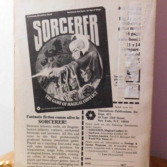 The Magazine of Fantasy & Science Fiction April 1976 - Picture 3 of 3